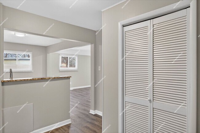 Building Photo - 28555 Stuart Ave