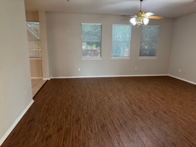Building Photo - Charming 2-Story Home with 3 Bedrooms, Gam...