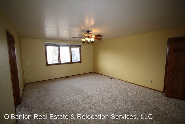 Building Photo - 5 br, 3 bath House - 12901 Trent Circle