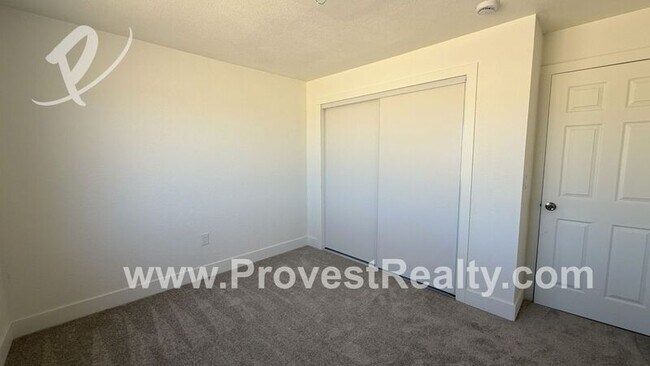 Building Photo - 9626 Buena Vista St