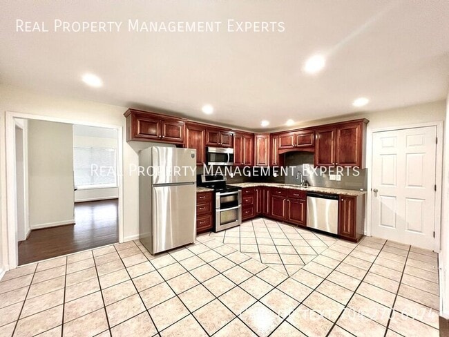 Building Photo - 133 Polaris Dr