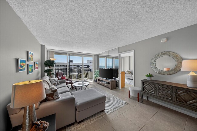 Building Photo - 531 N Ocean Blvd