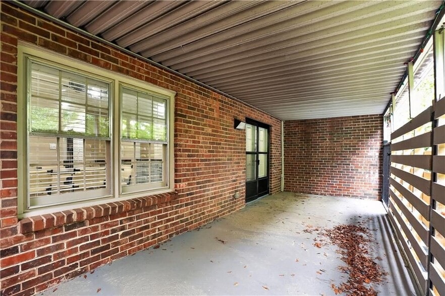 Building Photo - 105 Glen Acres Ct