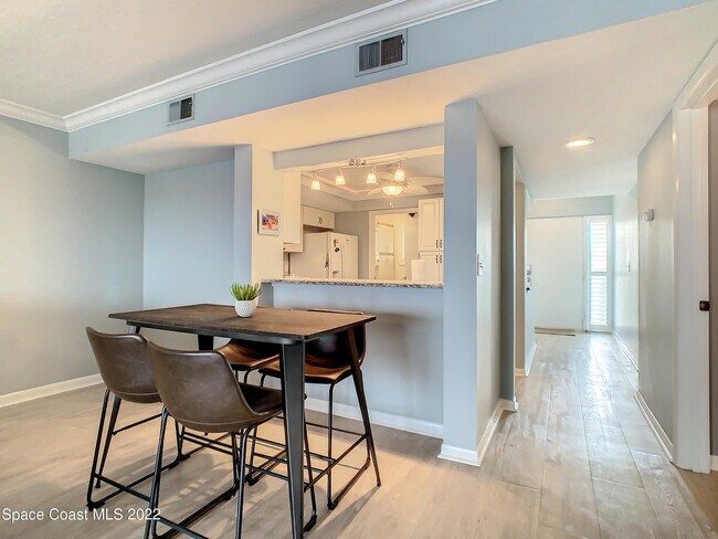 Building Photo - 1700 Commodore Blvd