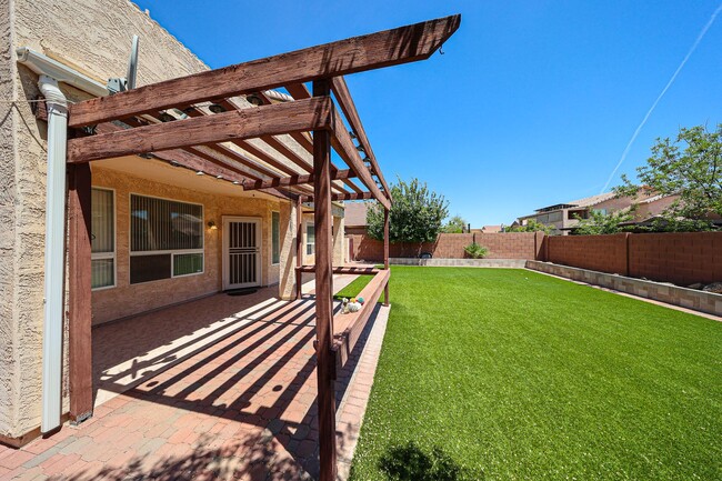 Building Photo - RV GATE! Lovely 4 bedroom, 3 bathroom home...