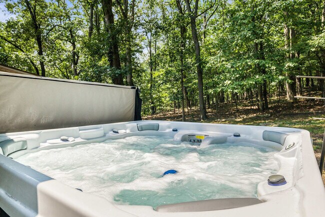 Building Photo - 2964 Hopkins Dr