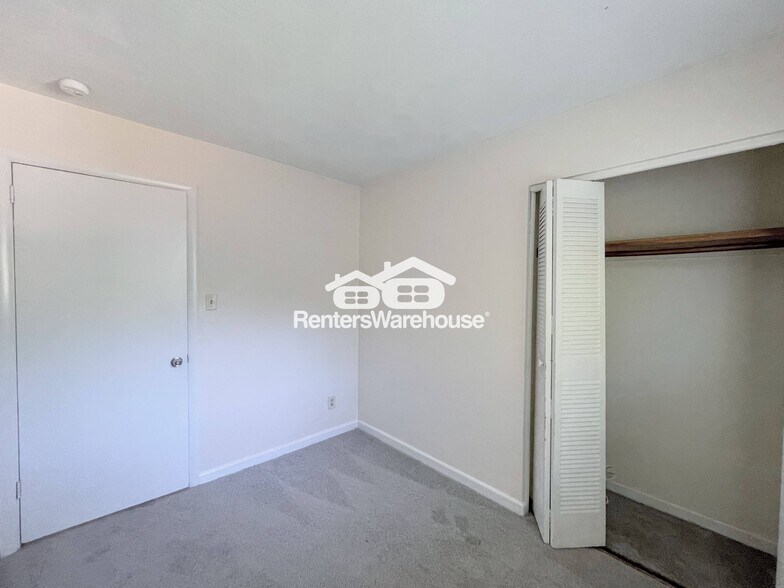 Building Photo - 4960 Clover St