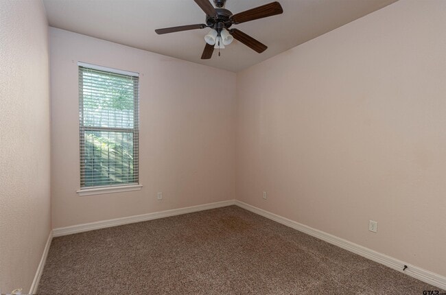 Building Photo - 3009 Santa Elena Dr