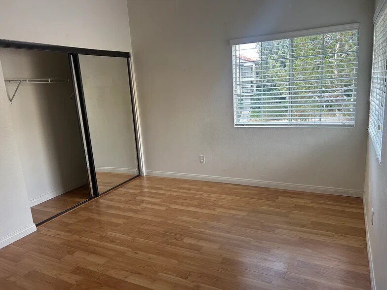Guest Bed - 6971 Ballena Way