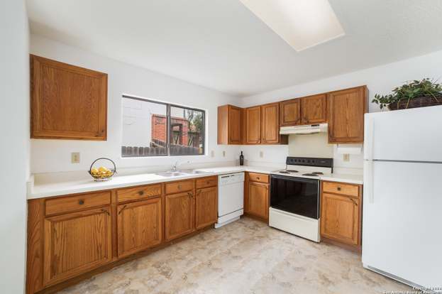 Building Photo - 12811 Hunting Bear