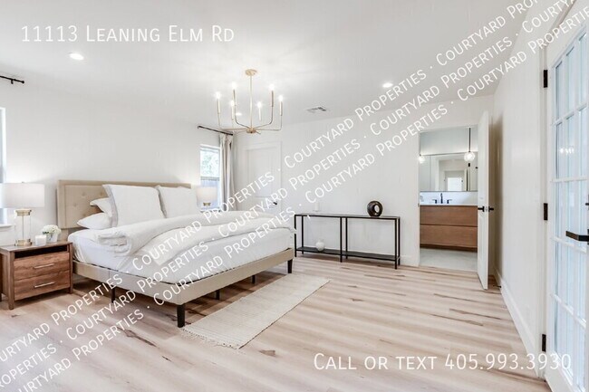 Building Photo - 11113 Leaning Elm Rd