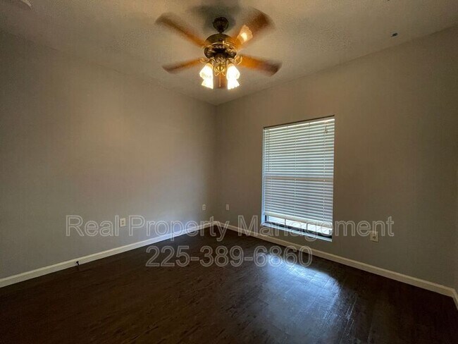 Building Photo - 25491 Plantation Ave
