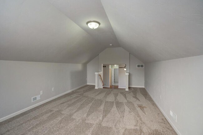 Building Photo - 434 Hanson Rd
