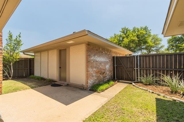 Building Photo - 3916 San Mateo Dr