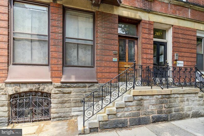 Building Photo - 2019 Locust St