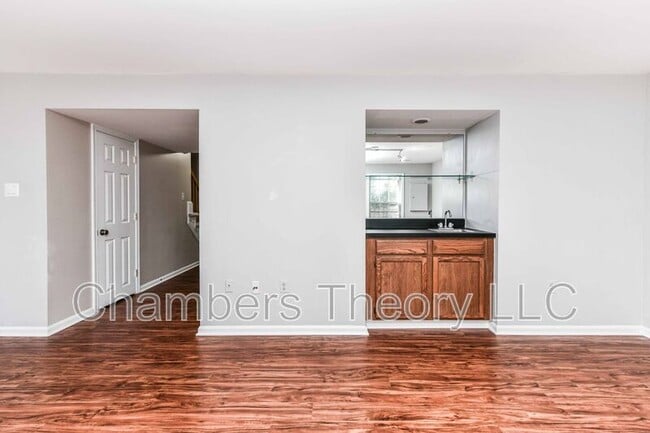 Building Photo - 2109 Kings Mill Ct