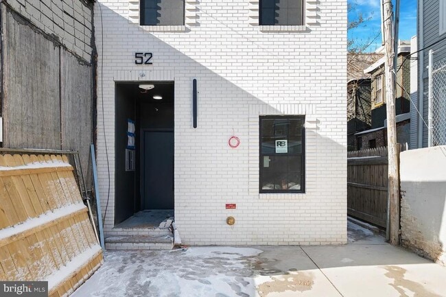 Building Photo - 52 N 51st St