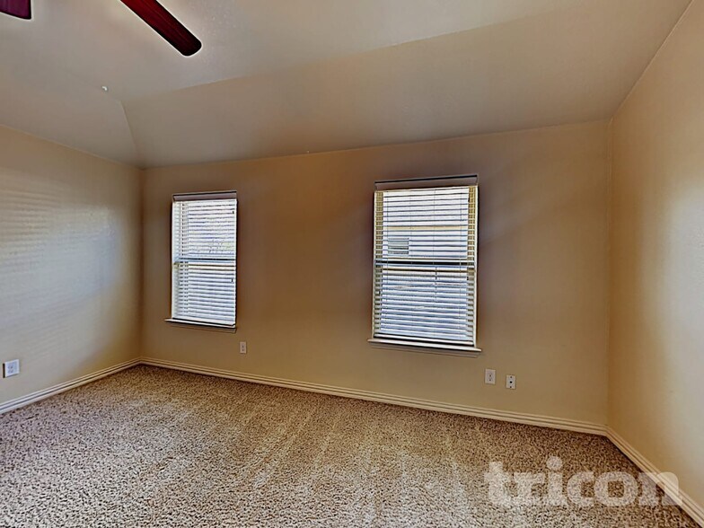 Building Photo - 12216 Hunters Crossing Ln