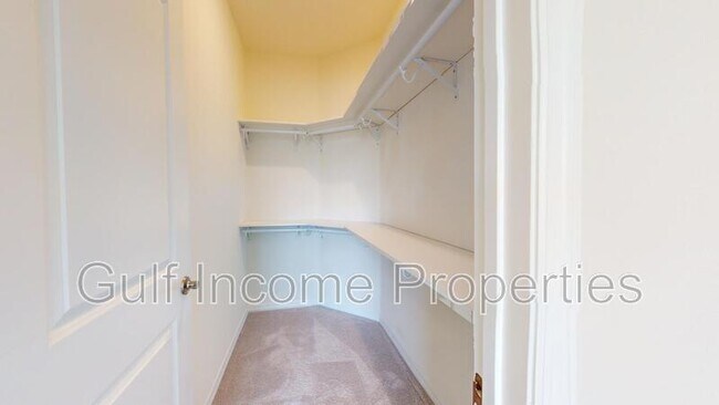 Building Photo - 411 157th Ct E