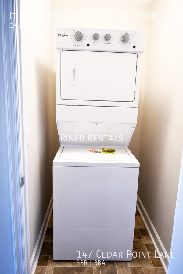 Building Photo - 147 Cedar Point Ln