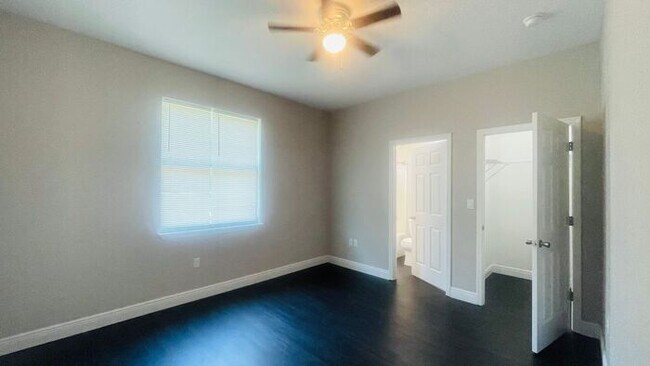 Building Photo - 1645 Cumin Dr
