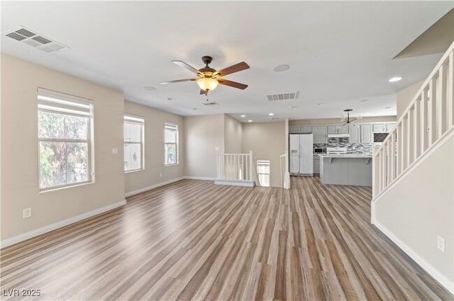 Building Photo - 1283 Little Boy Blue Ave