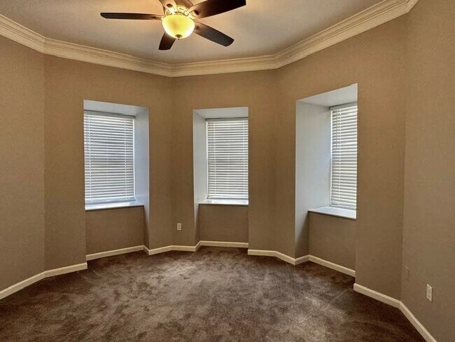 Second bedroom - 2051 Park Ave