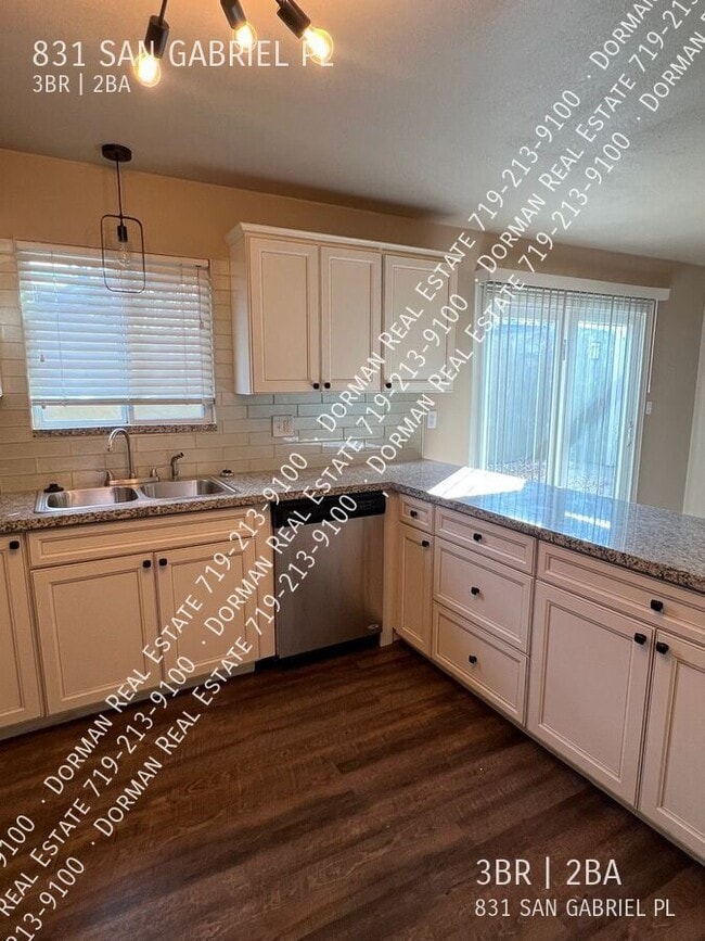 Building Photo - 831 San Gabriel Pl