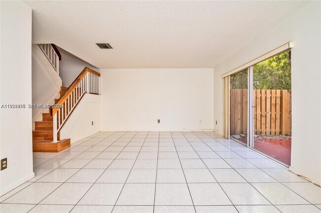 Building Photo - 13929 SW 102nd Terrace