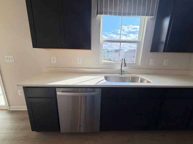 Building Photo - 59 Glacier Ave