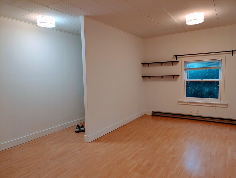 Building Photo - 1403 N 36th St