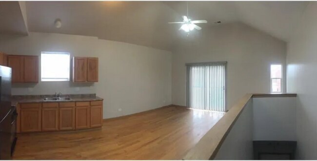 Building Photo - 1259 S Kolin Ave
