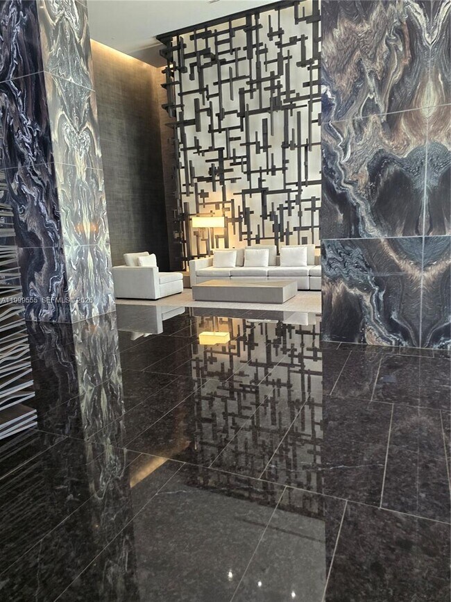 Building Photo - 1830 S Ocean Dr