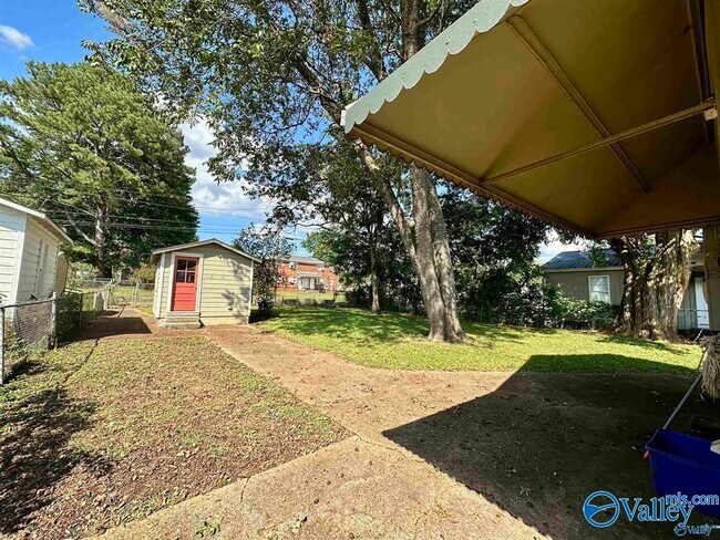 Building Photo - 1529 Mckinley Ave NE