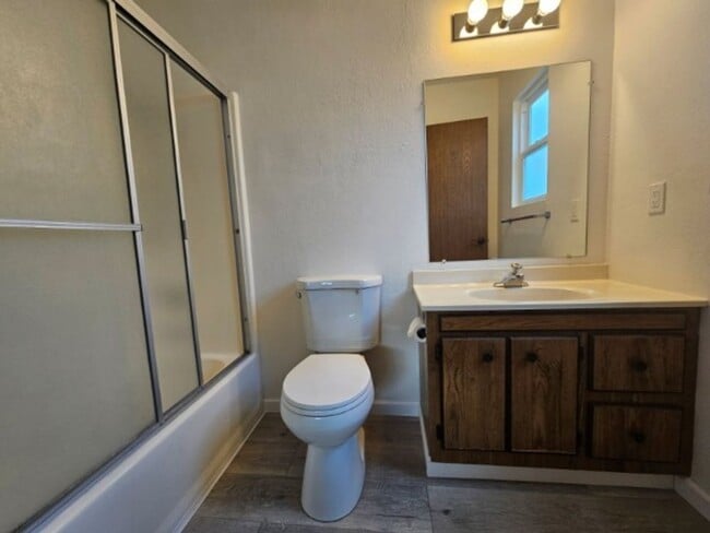 Building Photo - Lake View Rental available now