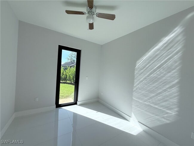 Building Photo - 4681 18th Ave SE