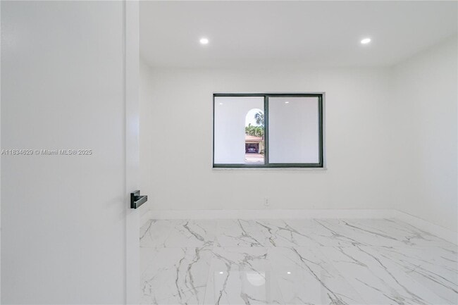 Building Photo - 6141 SW 9th St