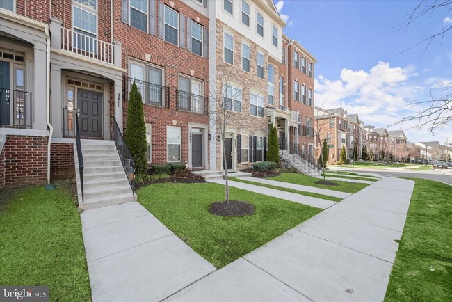 Building Photo - 9411 Geaton Park Pl