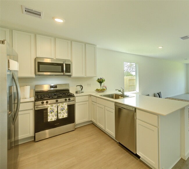 Building Photo - 1602 Birch Wood Dr