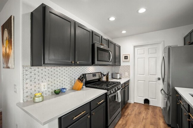 Building Photo - 6208 Perlita Dr