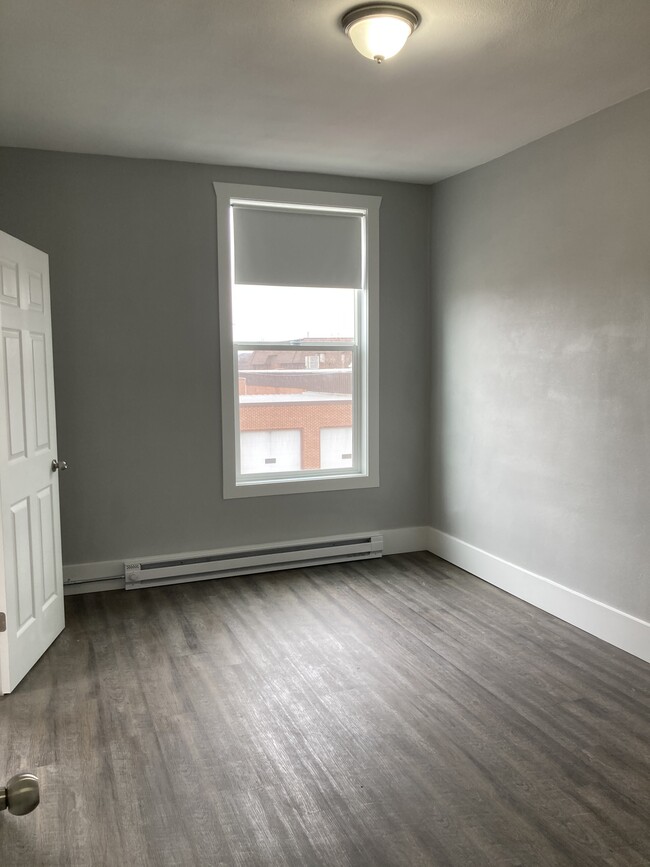 Bedroom - 231 2nd Ave NE