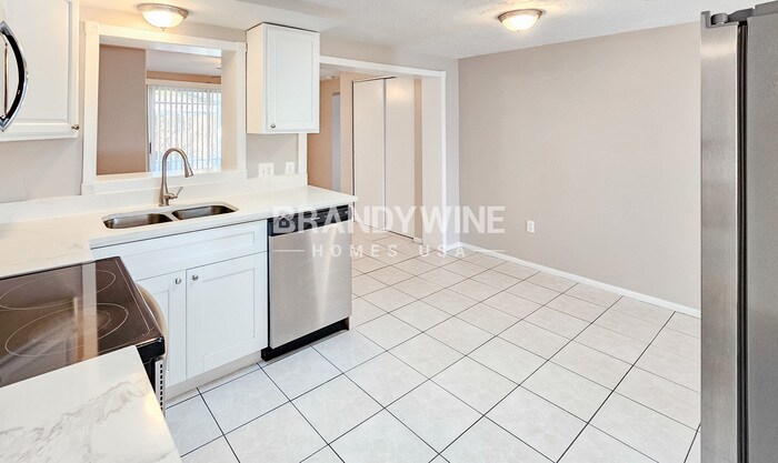 Building Photo - 6219 11th Ave