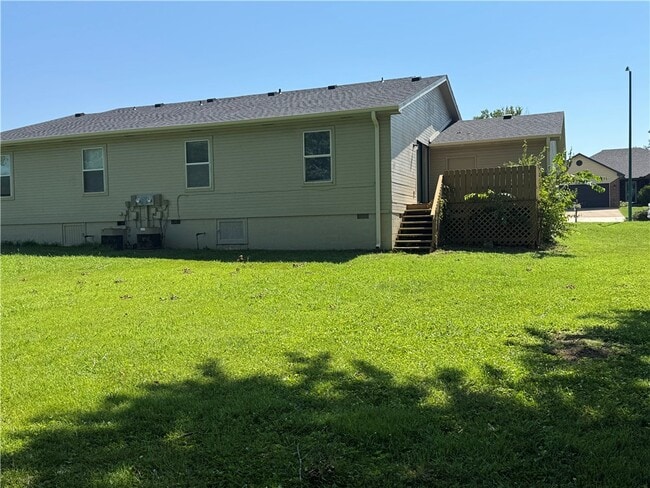 Building Photo - 1114 A Mockingbird Ln