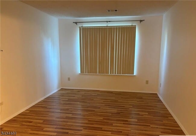 Building Photo - 2513 Lighthouse Ln