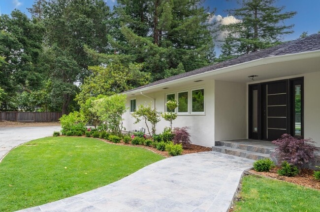 Building Photo - 9 Odell Pl