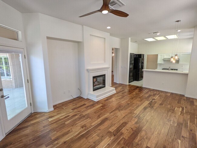 Building Photo - 9361 Fresh Spring Dr
