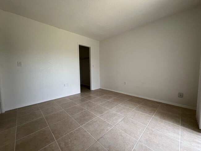Building Photo - $1,695 ** ANNUAL ** Available 5/1/26 - Newly Renovated ** 3/2 Single Family Home (Deep Creek)