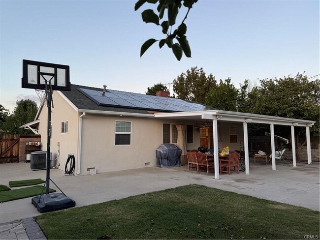 Primary Photo - 20430 Lanark St