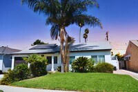 Building Photo - 9741 Homestead St