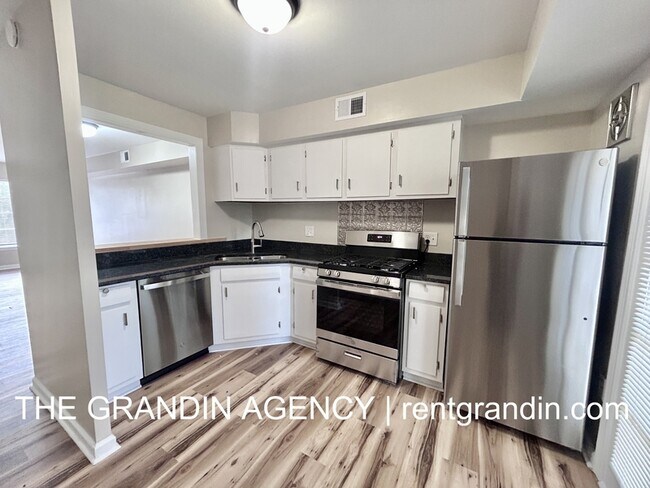 Building Photo - 1803 Grandin Rd SW